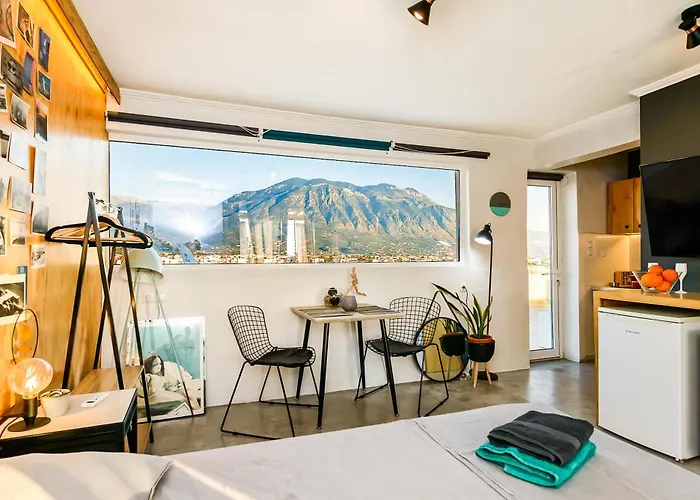 Lucy In The Sky With Diamonds Apartmán Kalamata