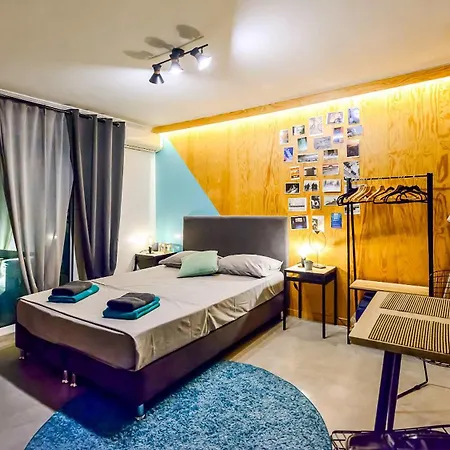 Appartement Lucy In The Sky With Diamonds Kalamáta