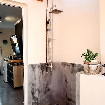 Lucy In The Sky With Diamonds Appartement