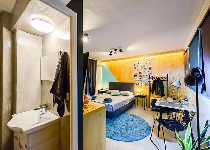 Lucy In The Sky With Diamonds * 卡拉马塔